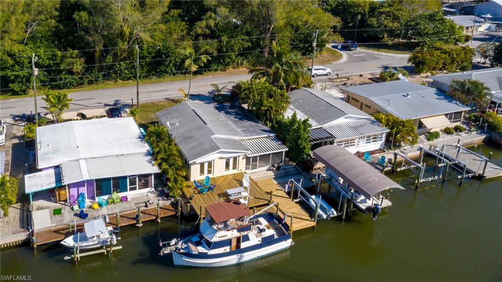 PINE ISLAND SHORES UNIT 1 - Residential