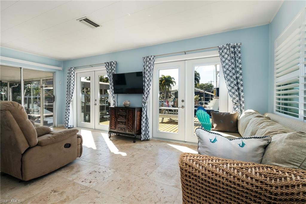 PINE ISLAND SHORES UNIT 1 - Residential