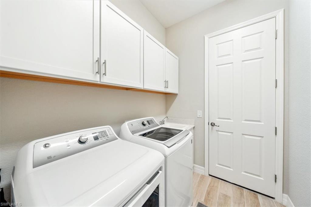 LAMORADA - Residential