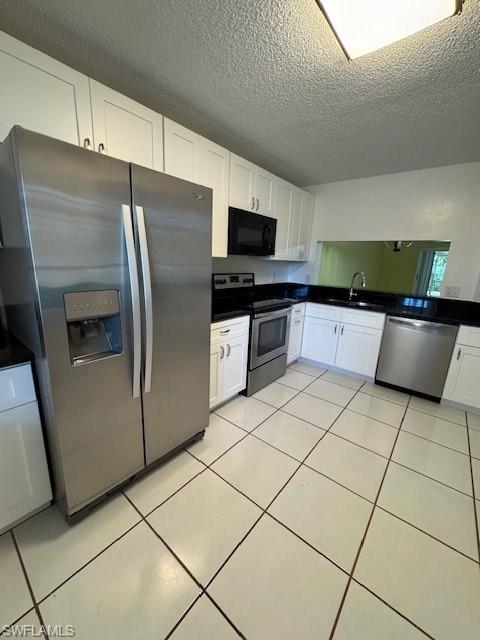 VILLAGES AT EMERALD LAKES - Residential Lease