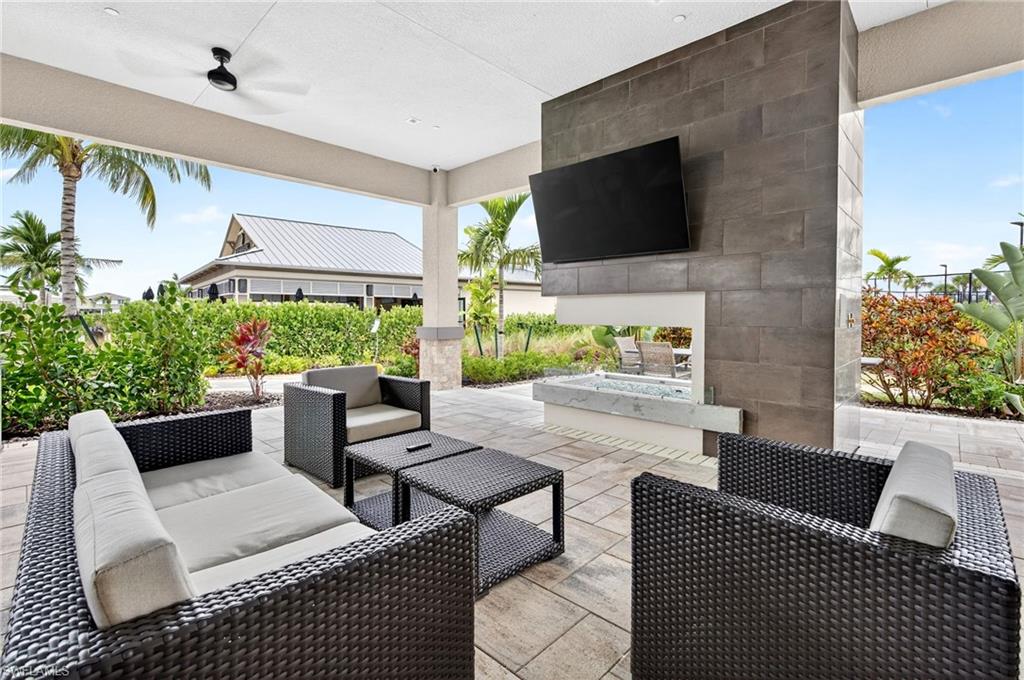 ESPLANADE BY THE ISLANDS - Residential