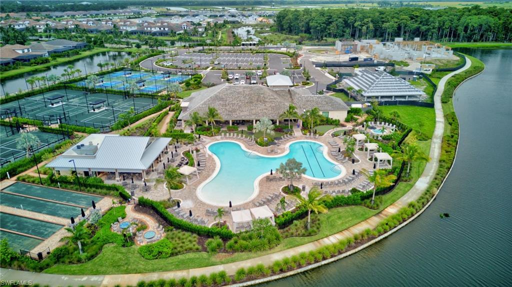 ESPLANADE BY THE ISLANDS - Residential
