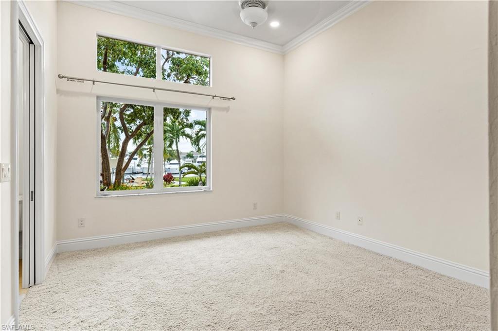 ST. CHARLES HARBOUR - Residential