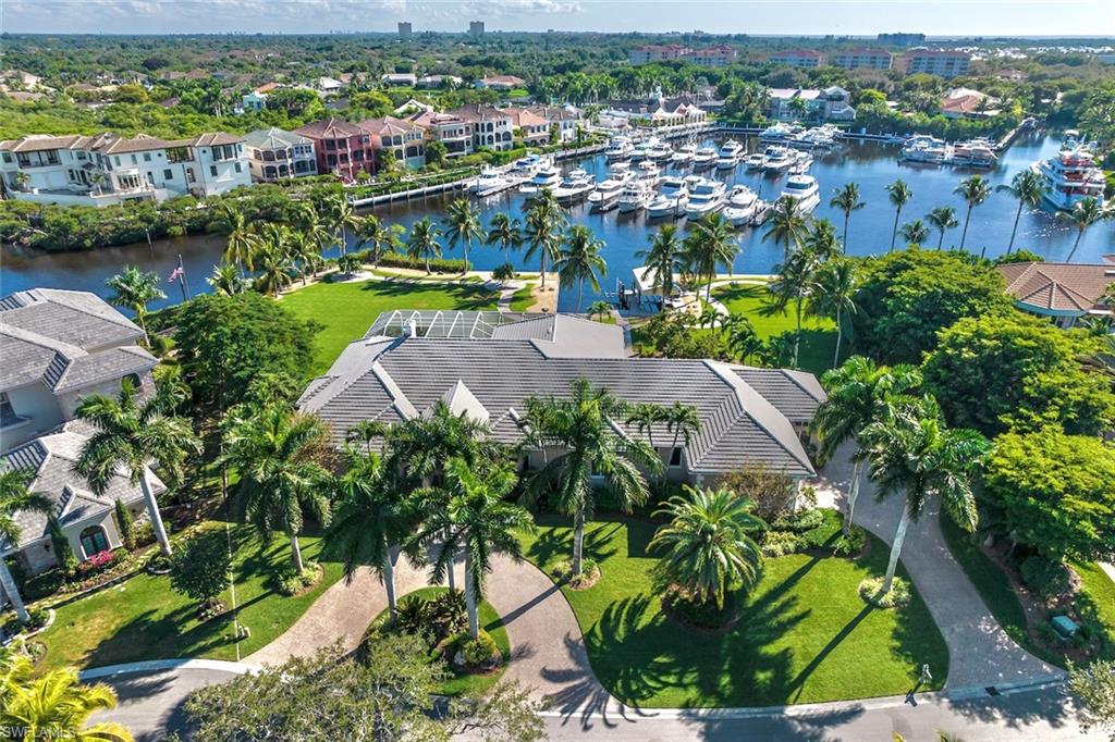 ST. CHARLES HARBOUR - Residential