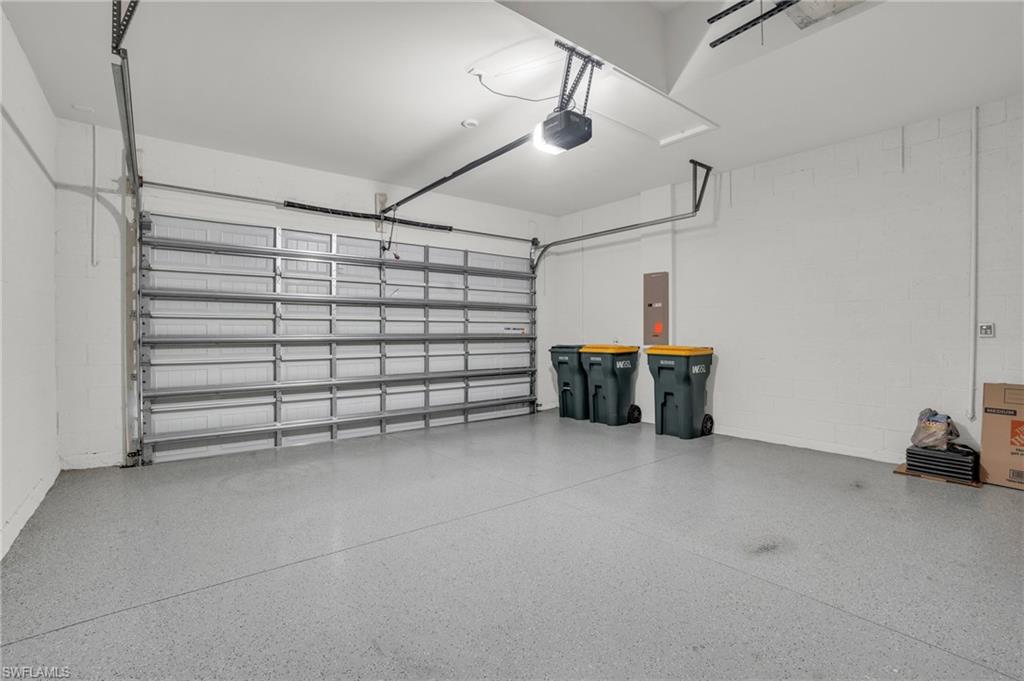 ABACO POINTE - Residential