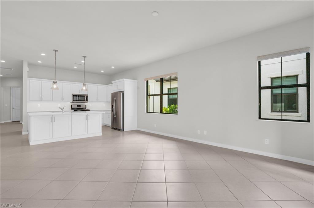 ABACO POINTE - Residential