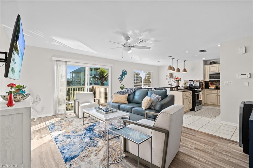 ISLAND BREEZE - Residential