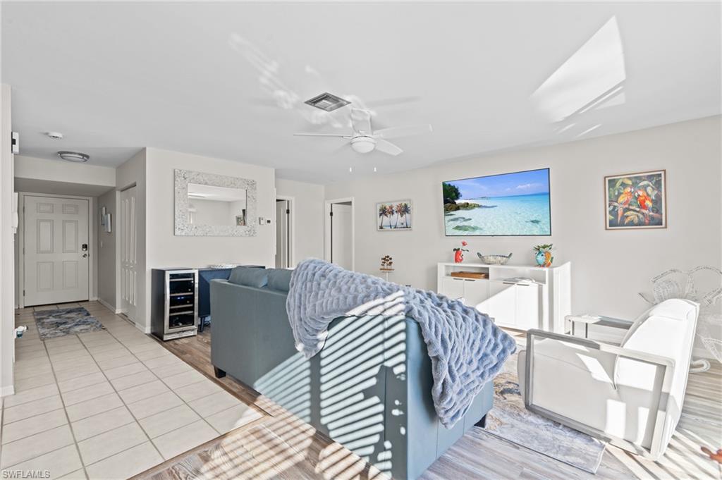 ISLAND BREEZE - Residential