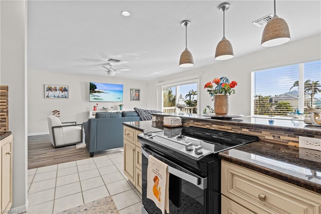 ISLAND BREEZE - Residential