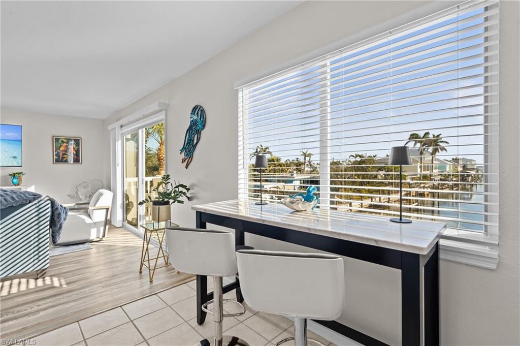 ISLAND BREEZE - Residential