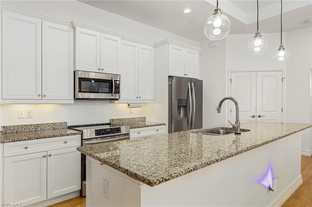 LYNNS HIGHLAND PARK - Residential