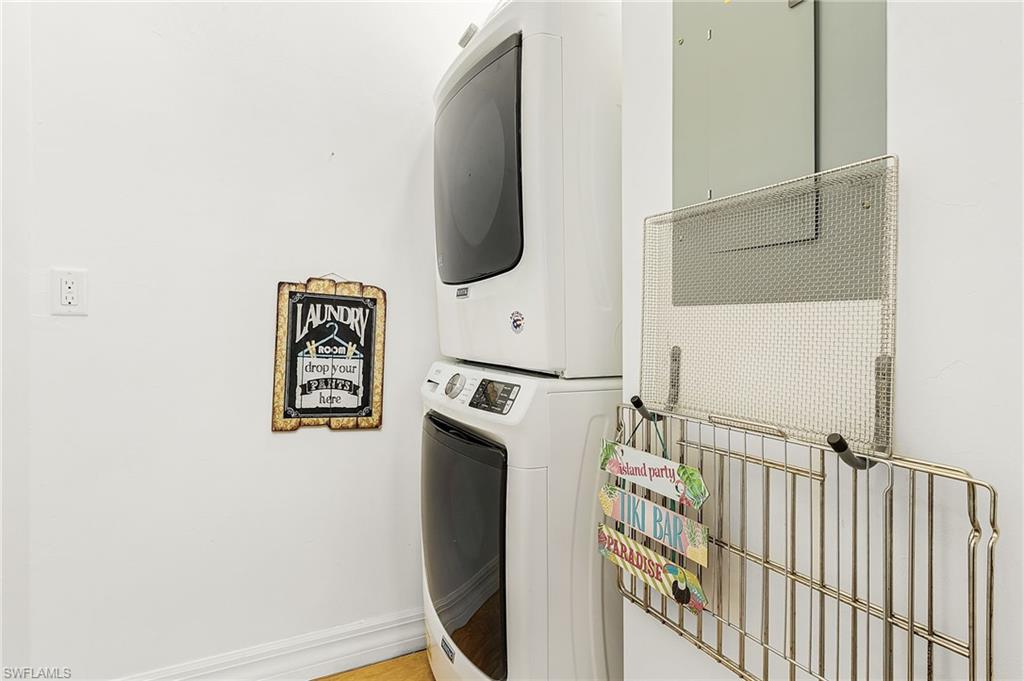 LYNNS HIGHLAND PARK - Residential