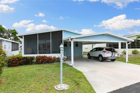 Manufactured Home in NAPLES FL 15 Peridot AVE.jpg