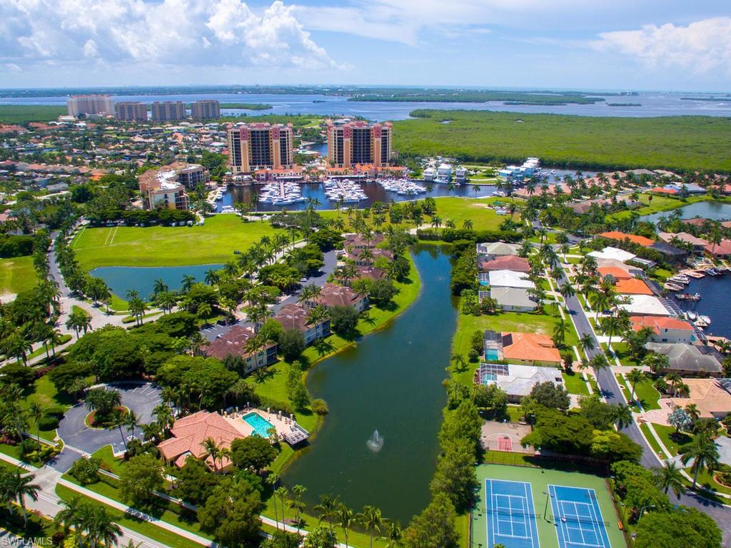 CAPE HARBOUR - Residential