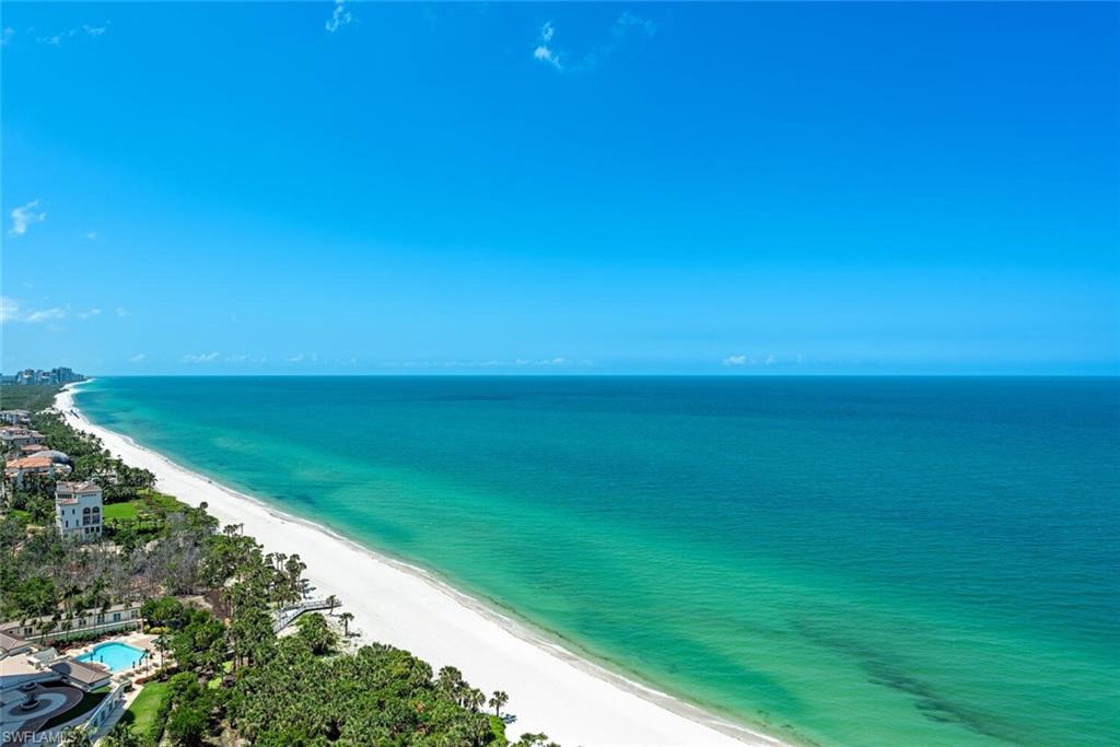 CARLYSLE AT BAY COLONY - Residential