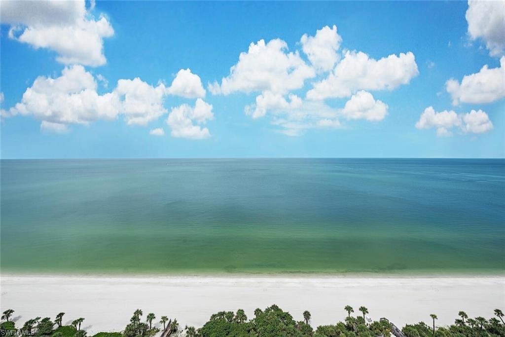 CARLYSLE AT BAY COLONY - Residential