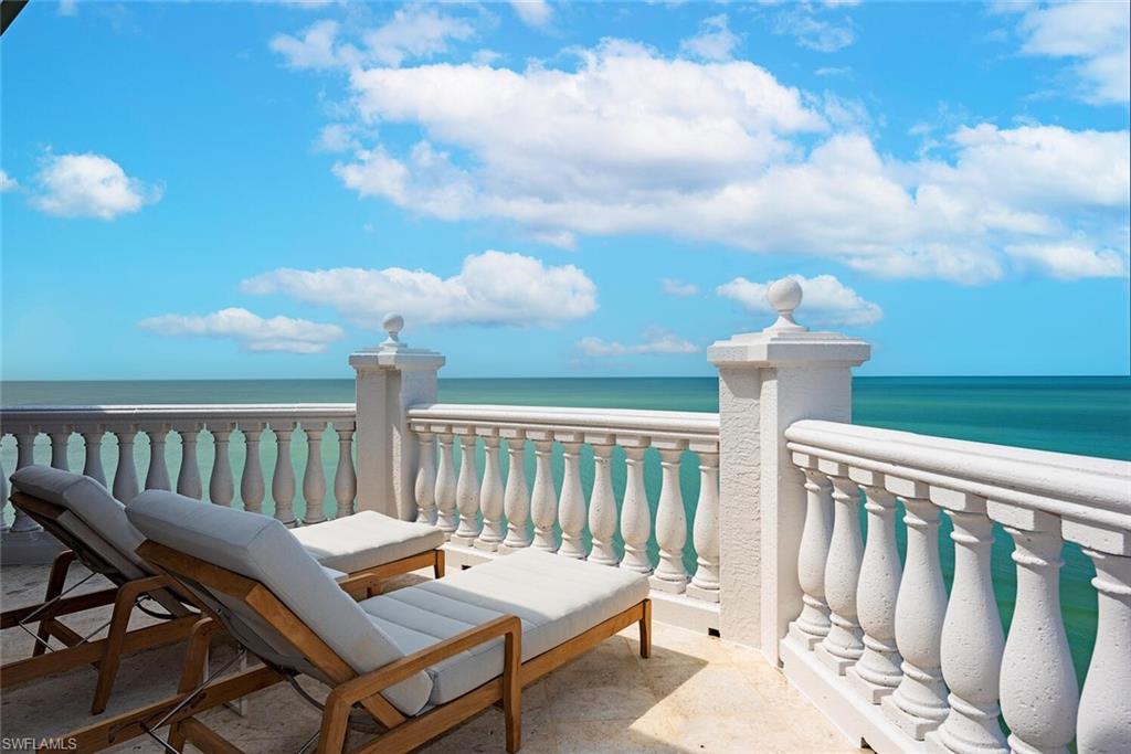 CARLYSLE AT BAY COLONY - Residential