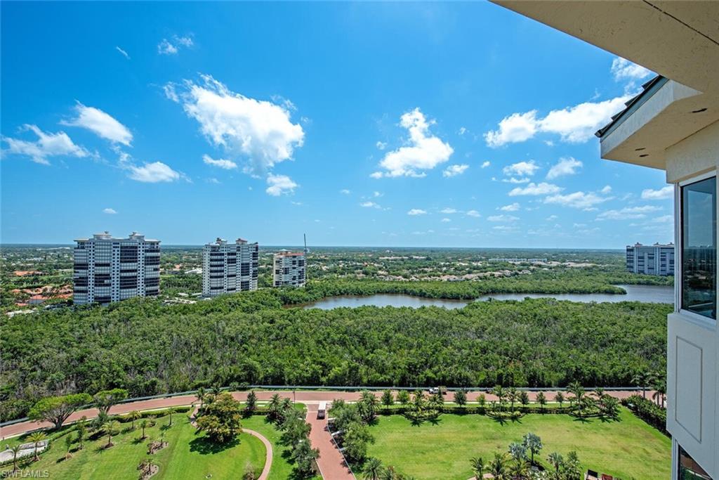 CARLYSLE AT BAY COLONY - Residential