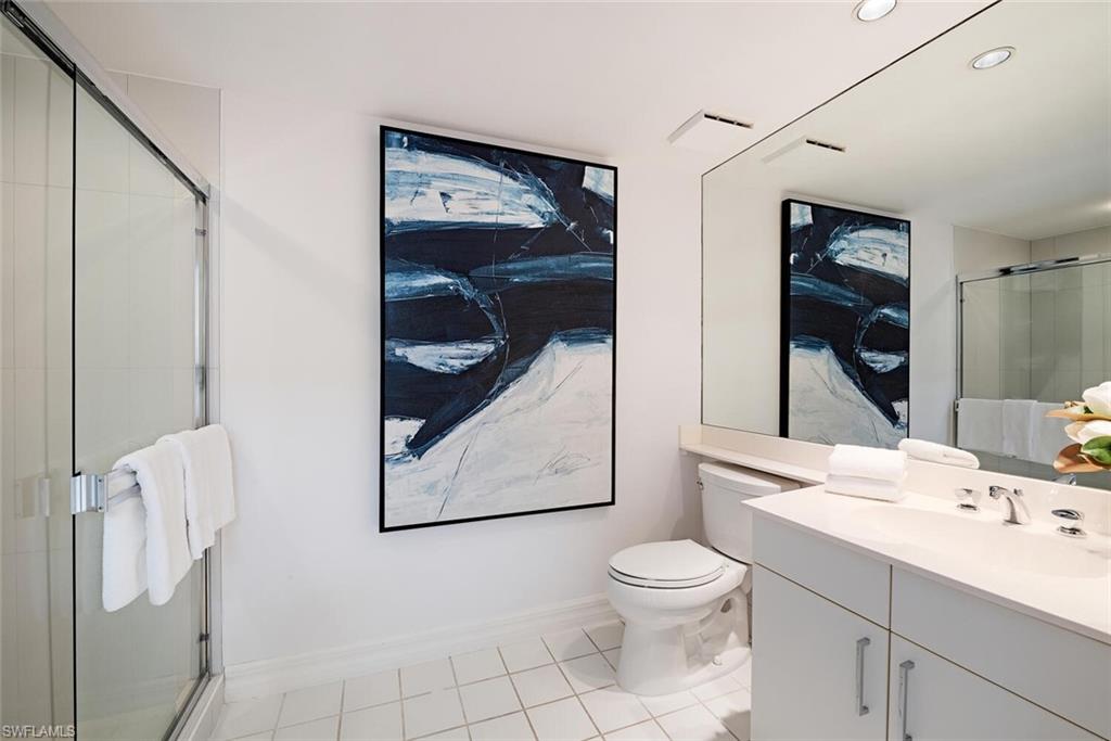 CARLYSLE AT BAY COLONY - Residential