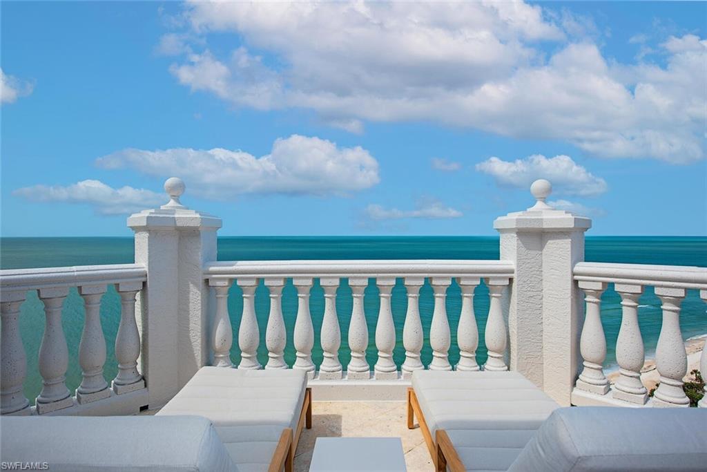 CARLYSLE AT BAY COLONY - Residential