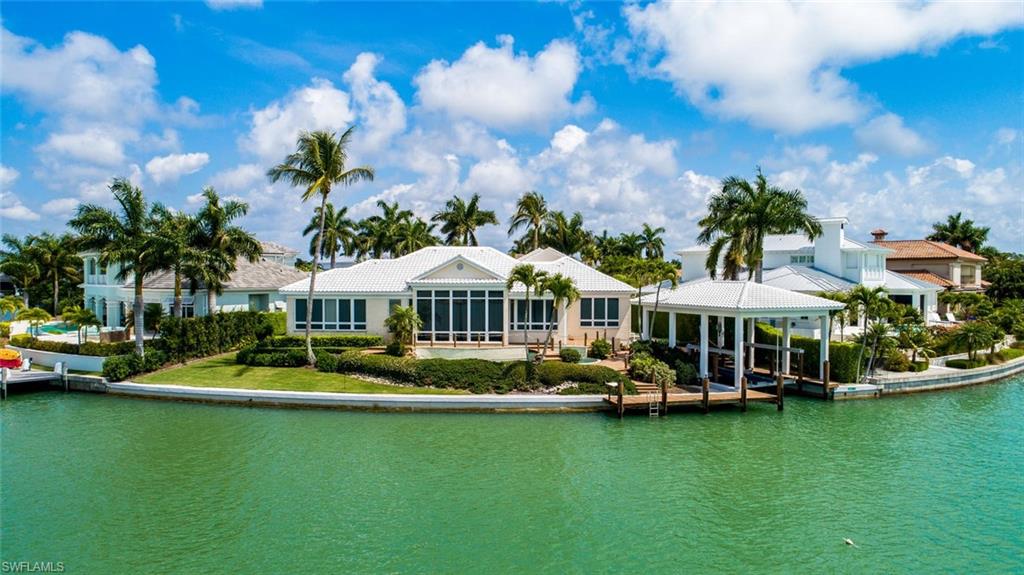 MOORINGS - Residential