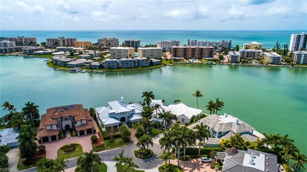 MOORINGS - Residential