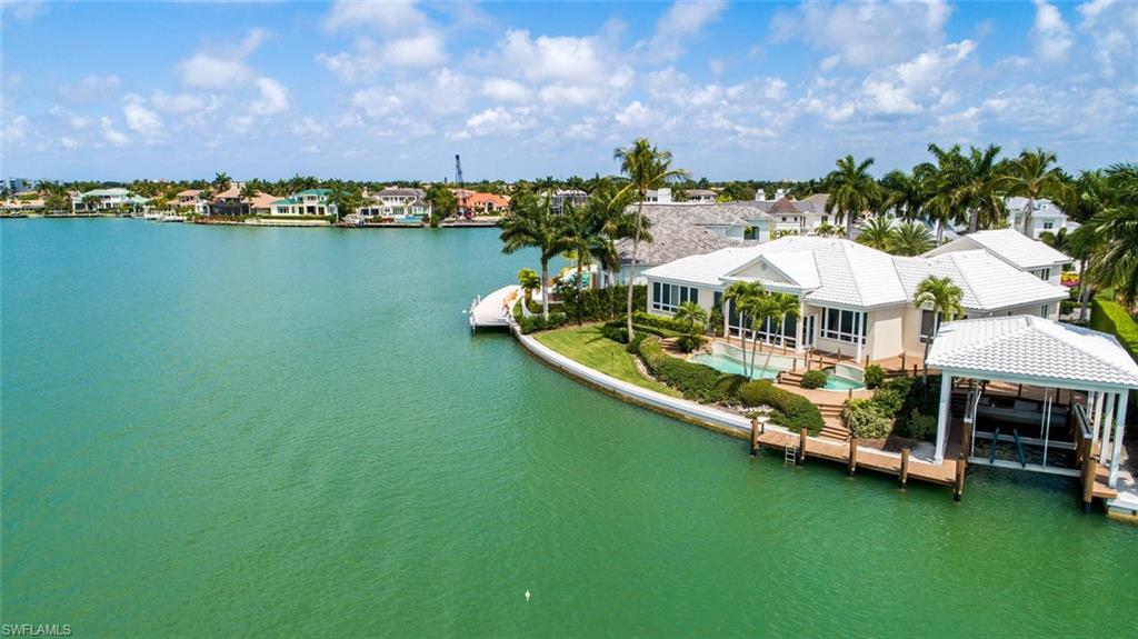 MOORINGS - Residential