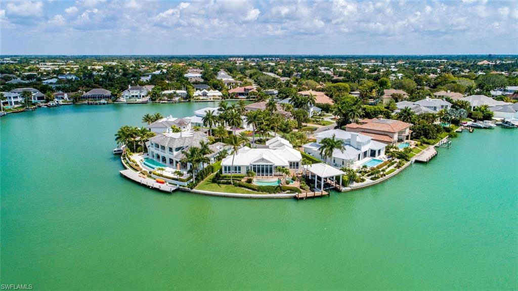 MOORINGS - Residential