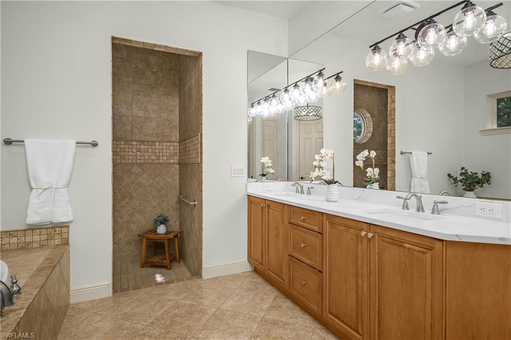 CYPRESS LINKS - Residential