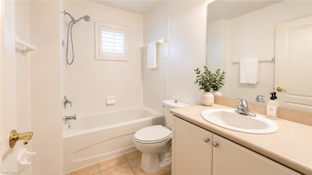 OLYMPIA POINTE - Residential