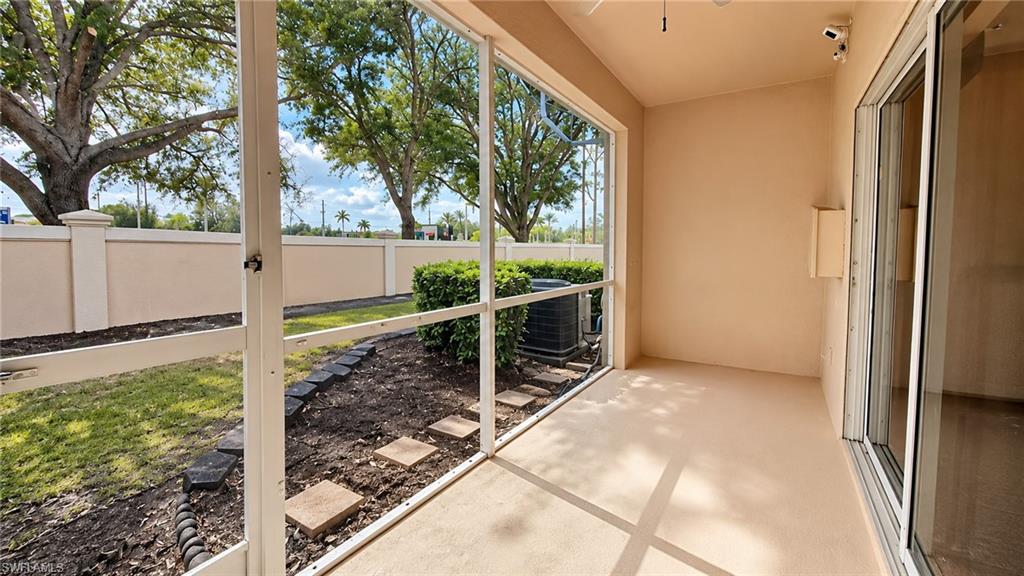 OLYMPIA POINTE - Residential