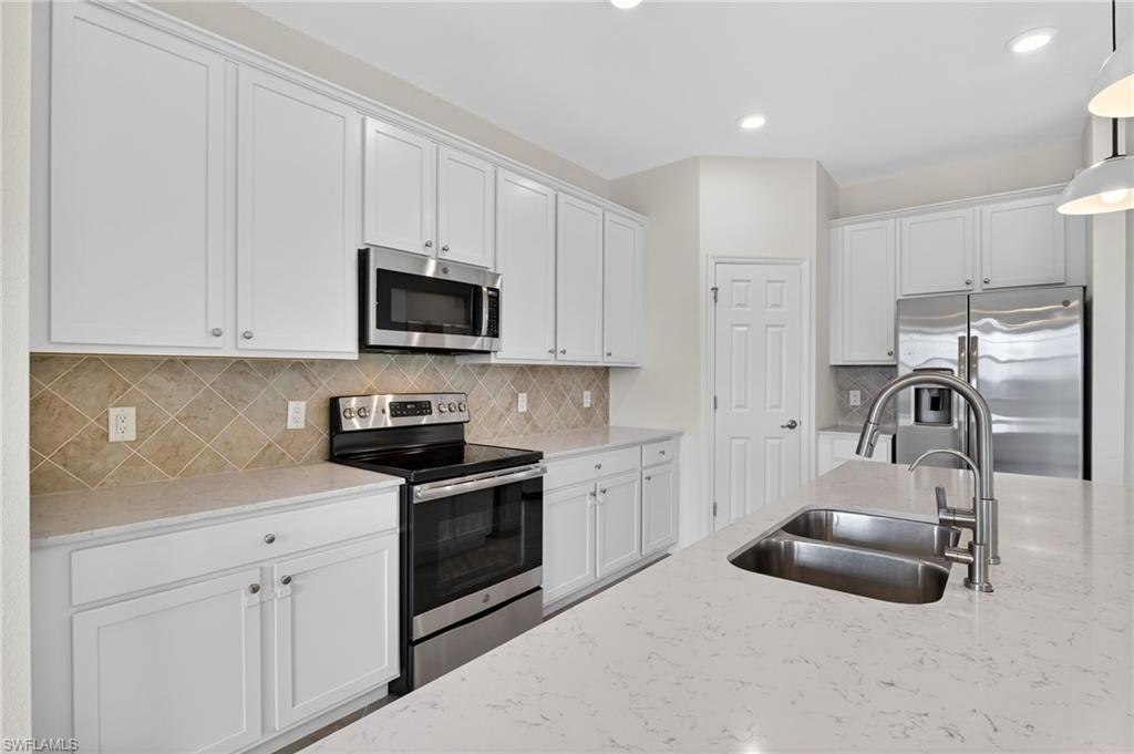 ARBORWOOD PRESERVE - Residential Lease