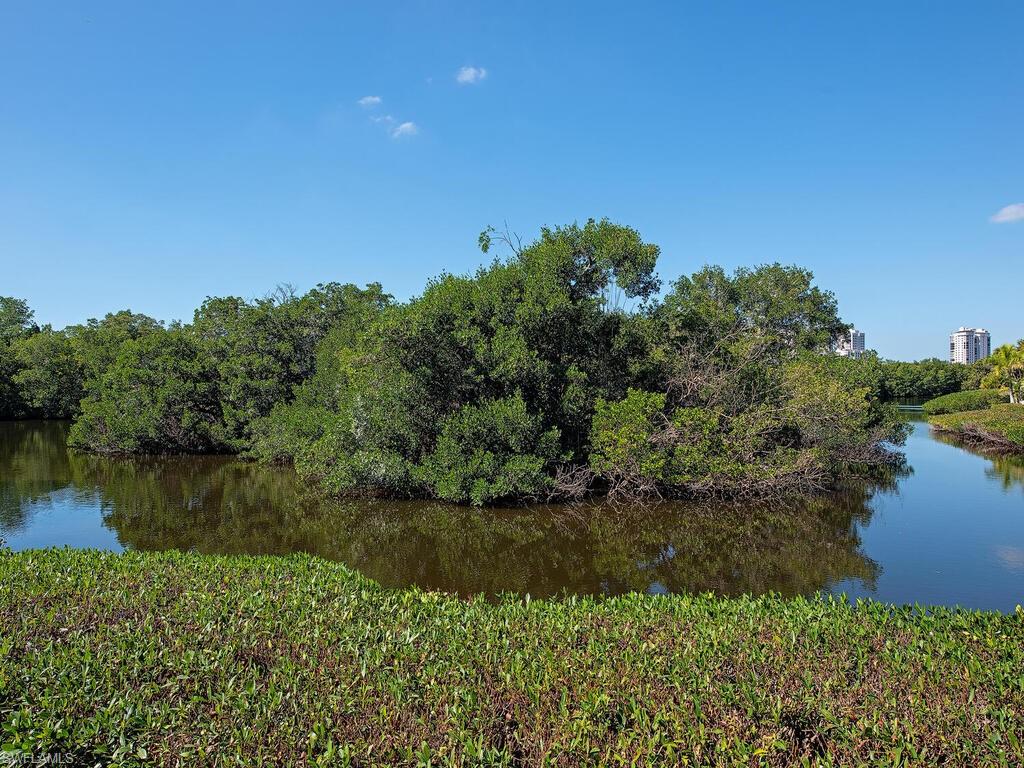VIZCAYA AT BAY COLONY - Residential
