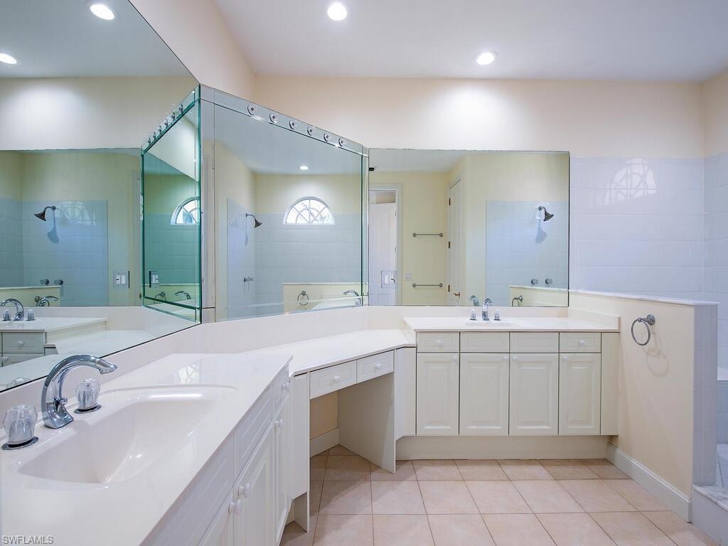 VIZCAYA AT BAY COLONY - Residential