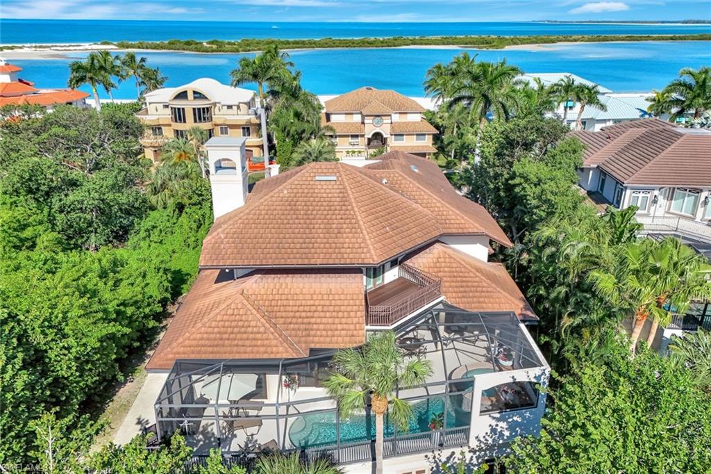 HIDEAWAY BEACH - Residential