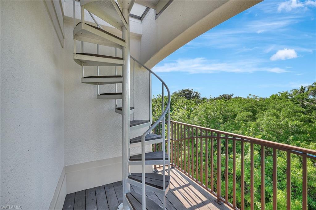 HIDEAWAY BEACH - Residential