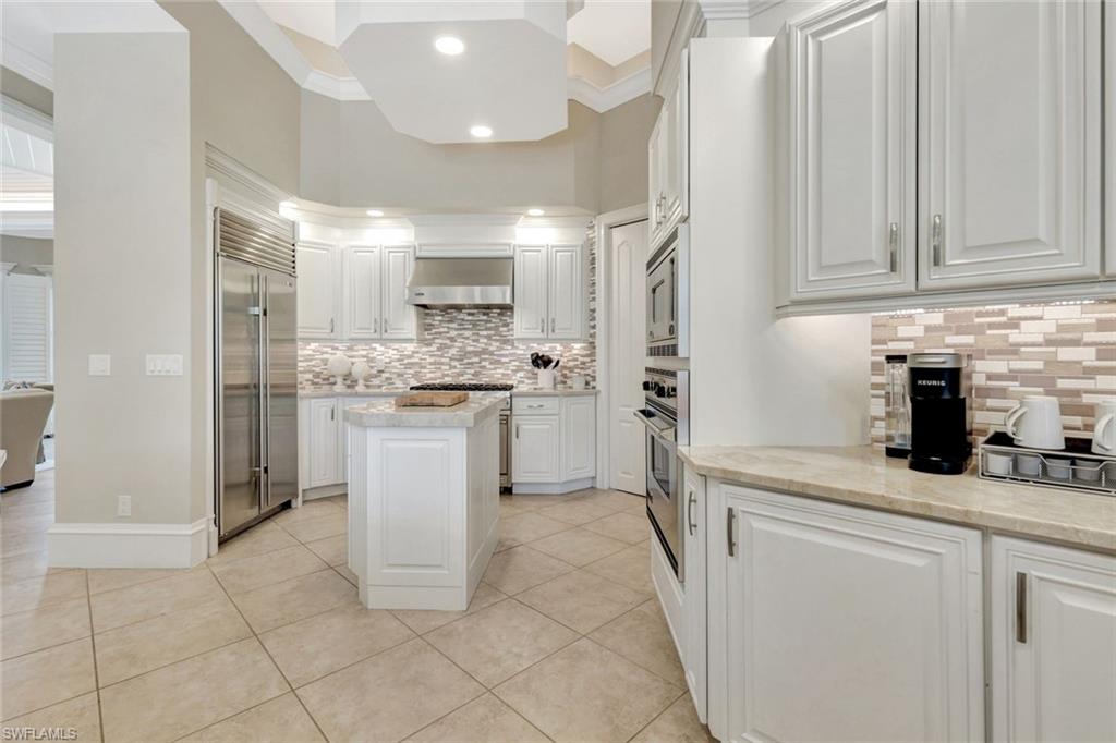 HIDEAWAY BEACH - Residential