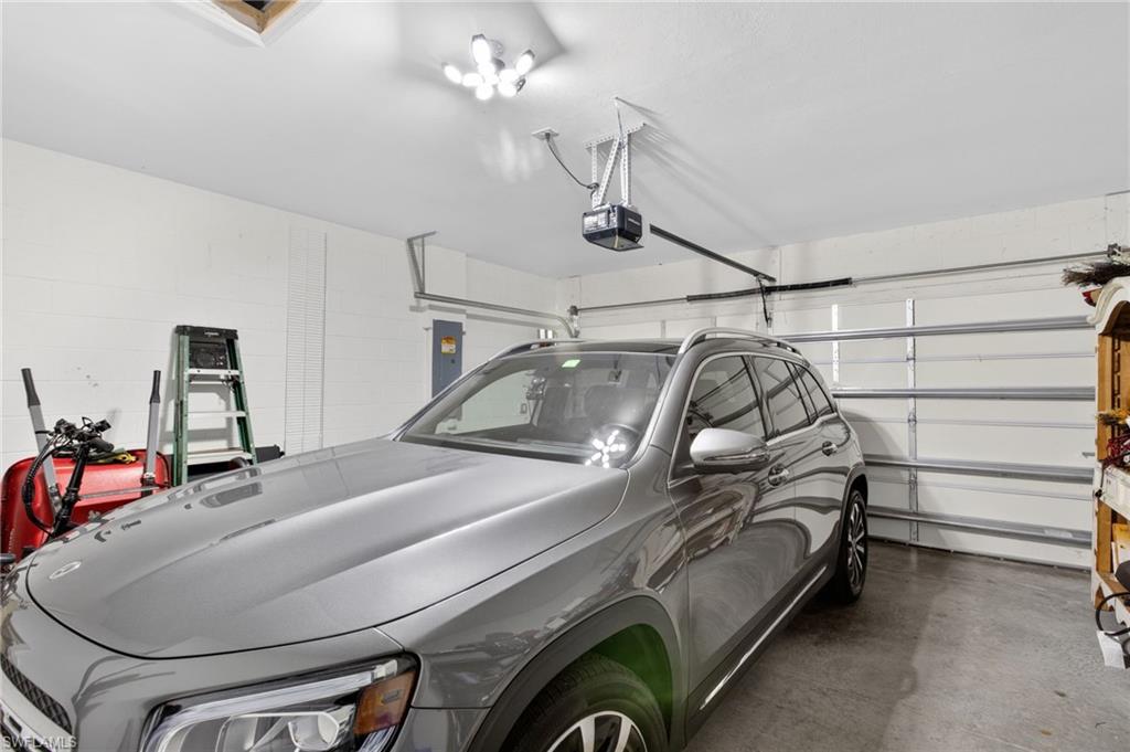 ENTRADA - Residential