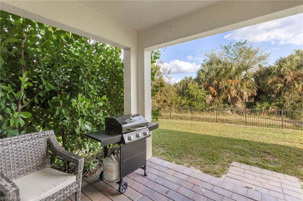 ENTRADA - Residential