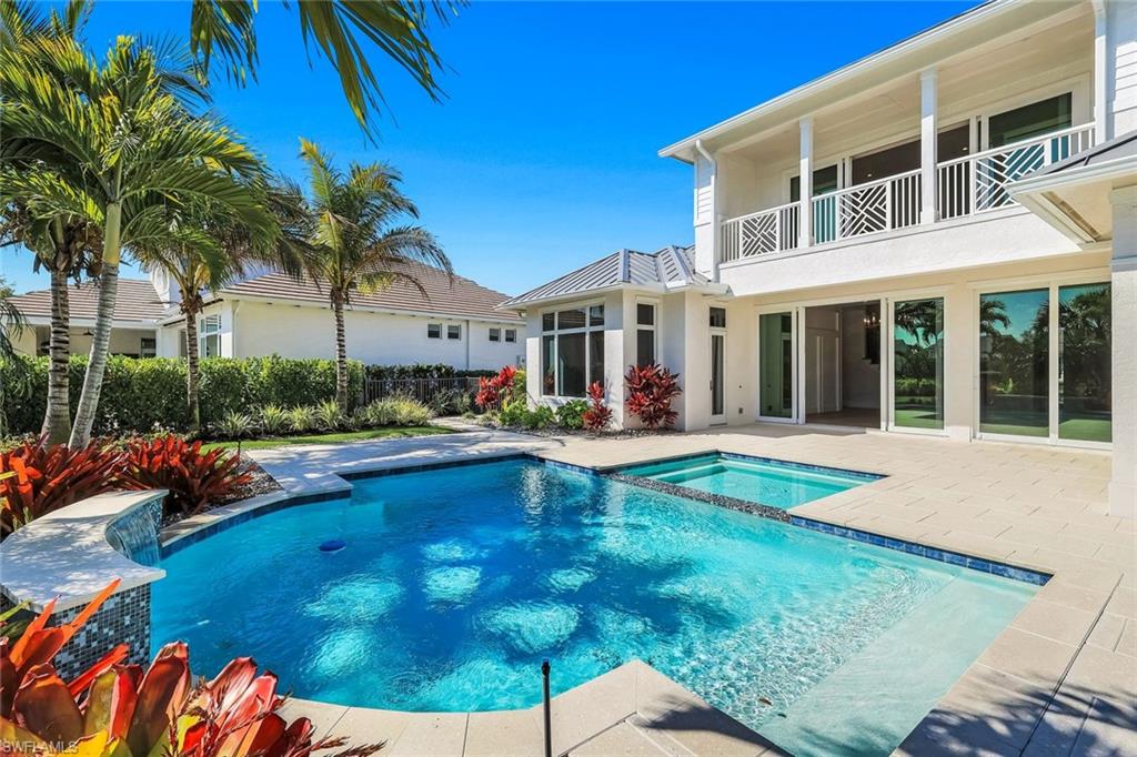 THE ENCLAVE OF DISTINCTION - Residential