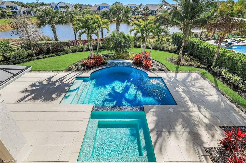 THE ENCLAVE OF DISTINCTION - Residential