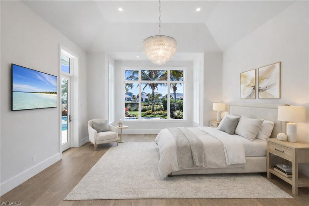 THE ENCLAVE OF DISTINCTION - Residential