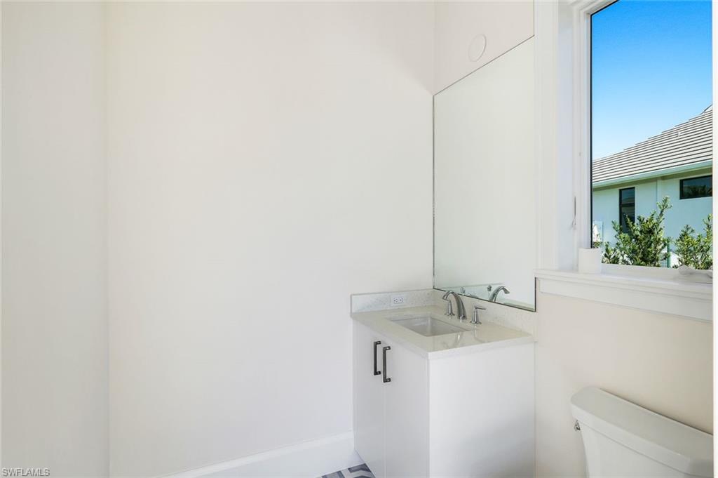 THE ENCLAVE OF DISTINCTION - Residential