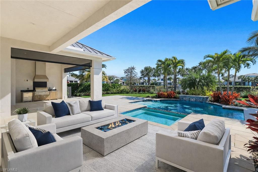 THE ENCLAVE OF DISTINCTION - Residential