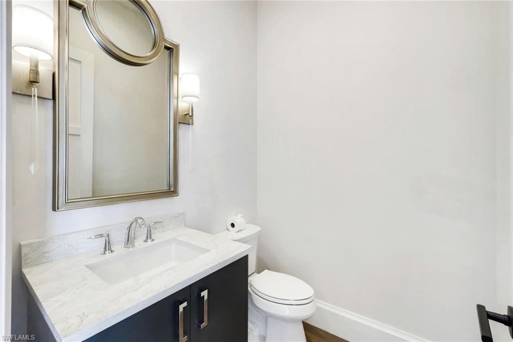 THE ENCLAVE OF DISTINCTION - Residential