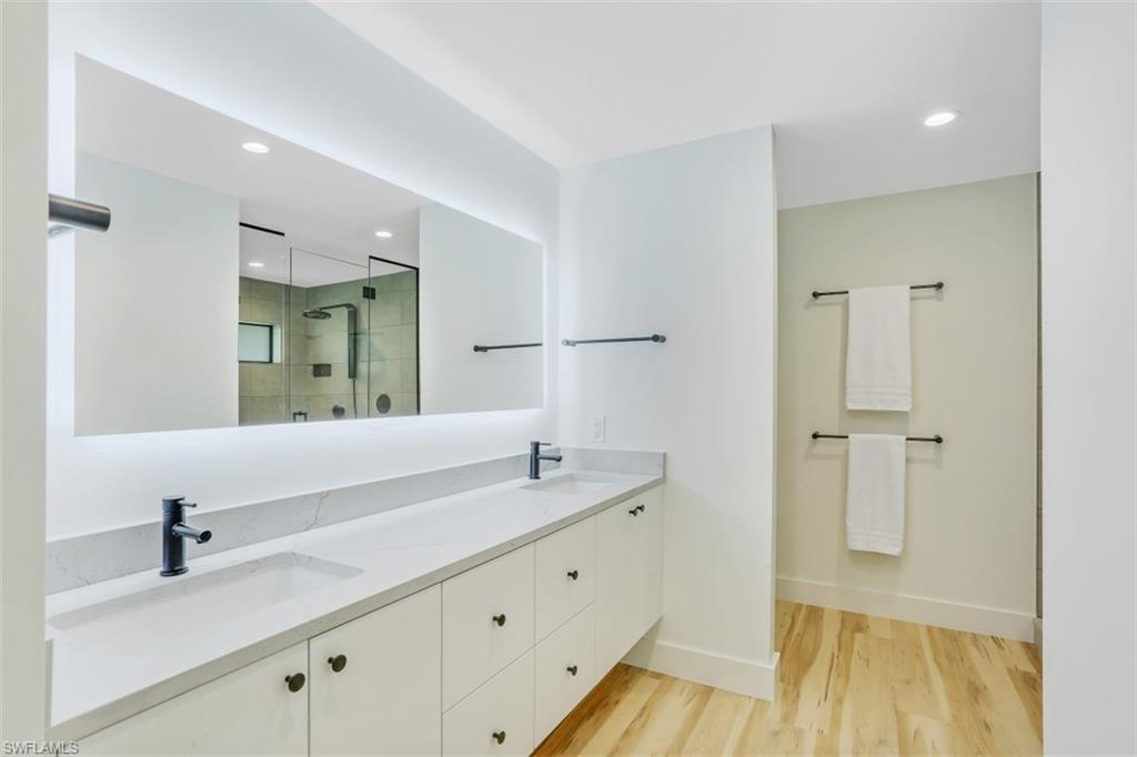 PARK SHORE - Residential