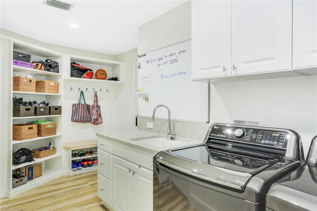 PARK SHORE - Residential