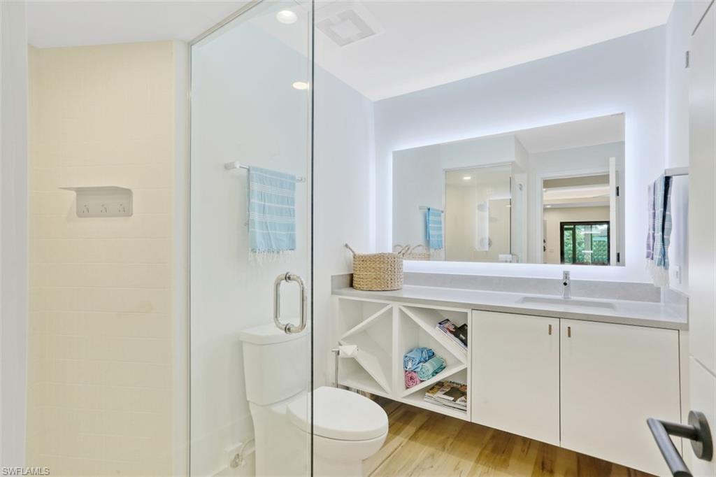 PARK SHORE - Residential