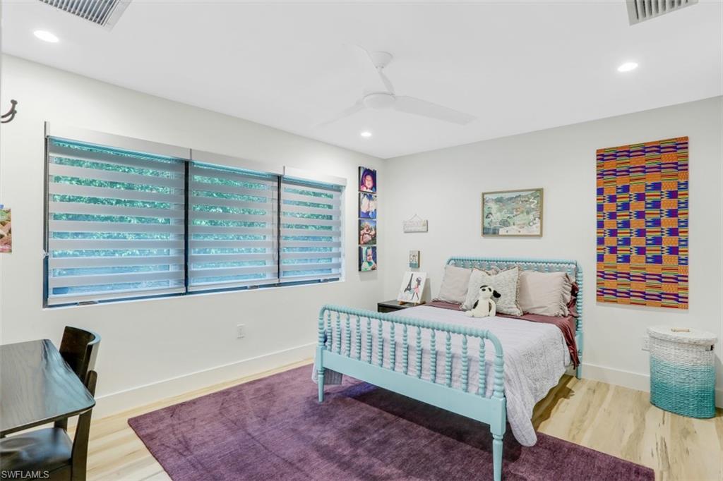 PARK SHORE - Residential