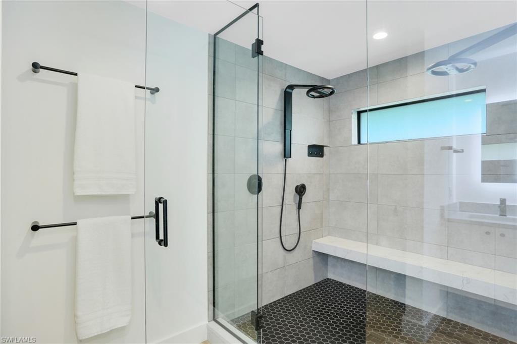 PARK SHORE - Residential